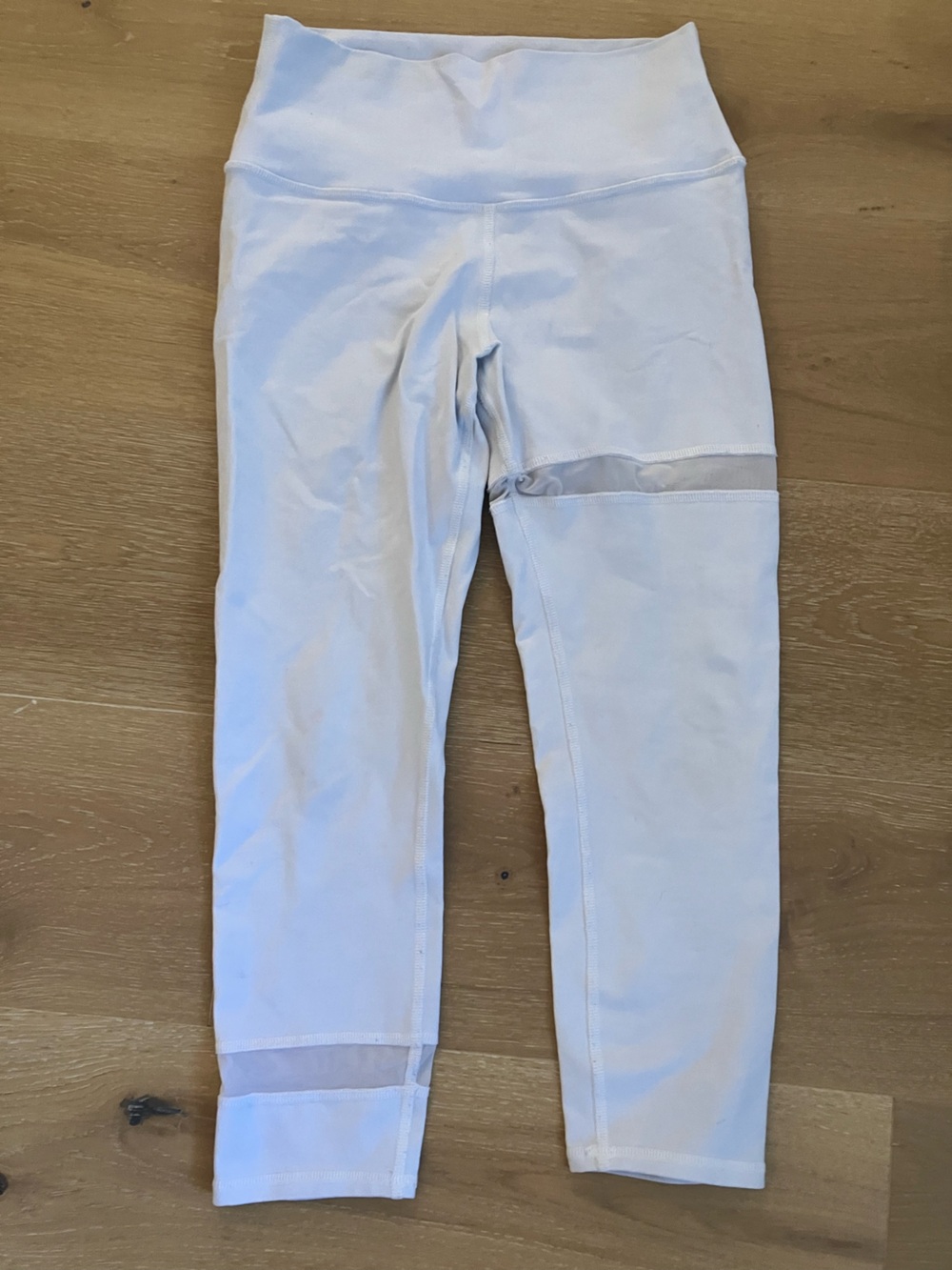 ALO Yoga white High-Rise Leggings